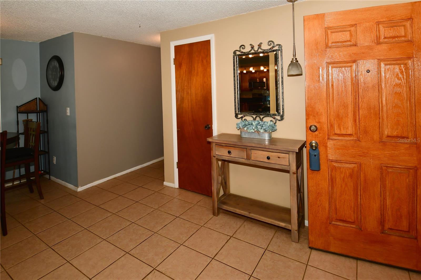 Image 3 of 23 For 11990 104th Avenue