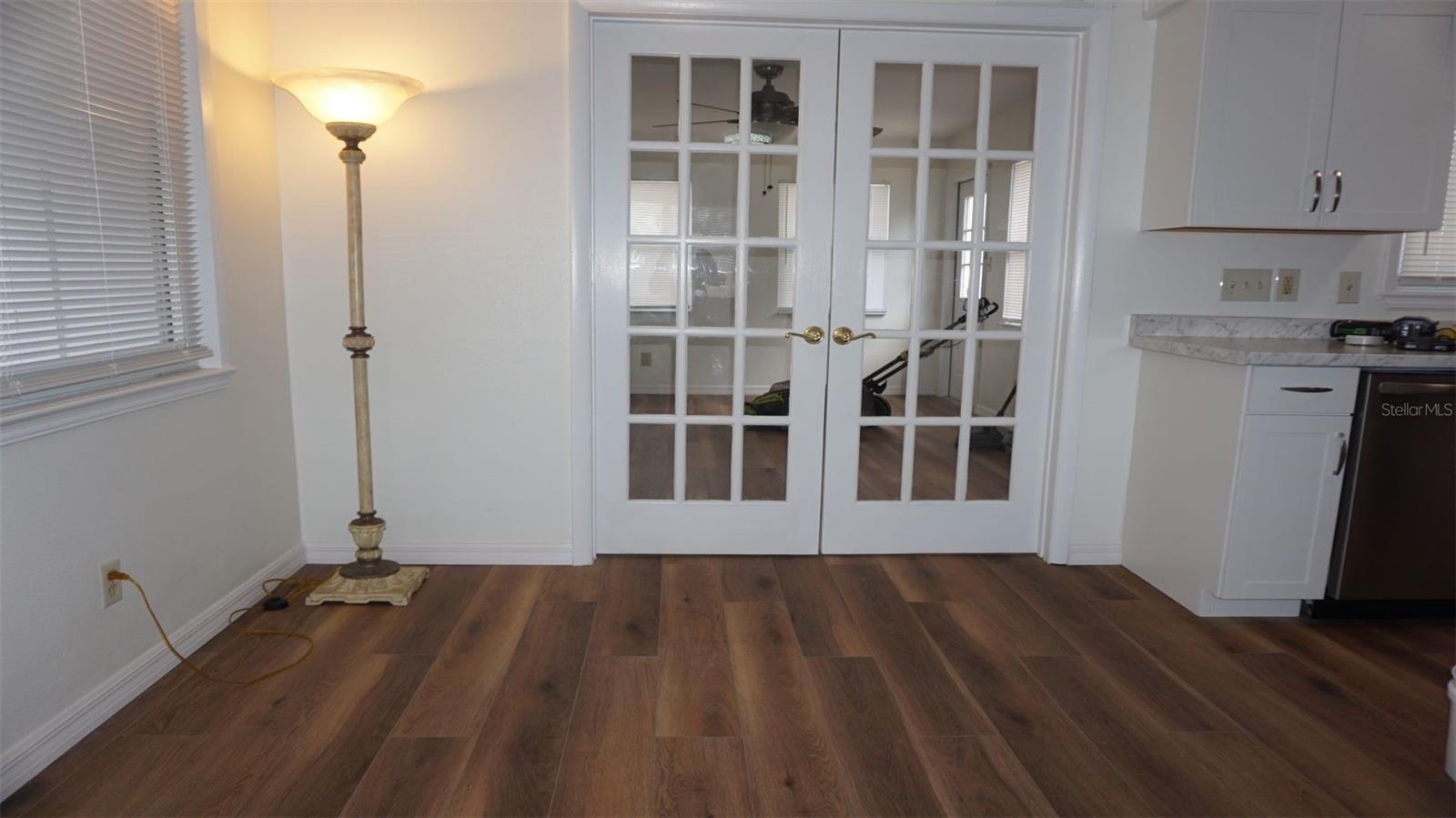 Image 11 of 18 For 717 75th Street N