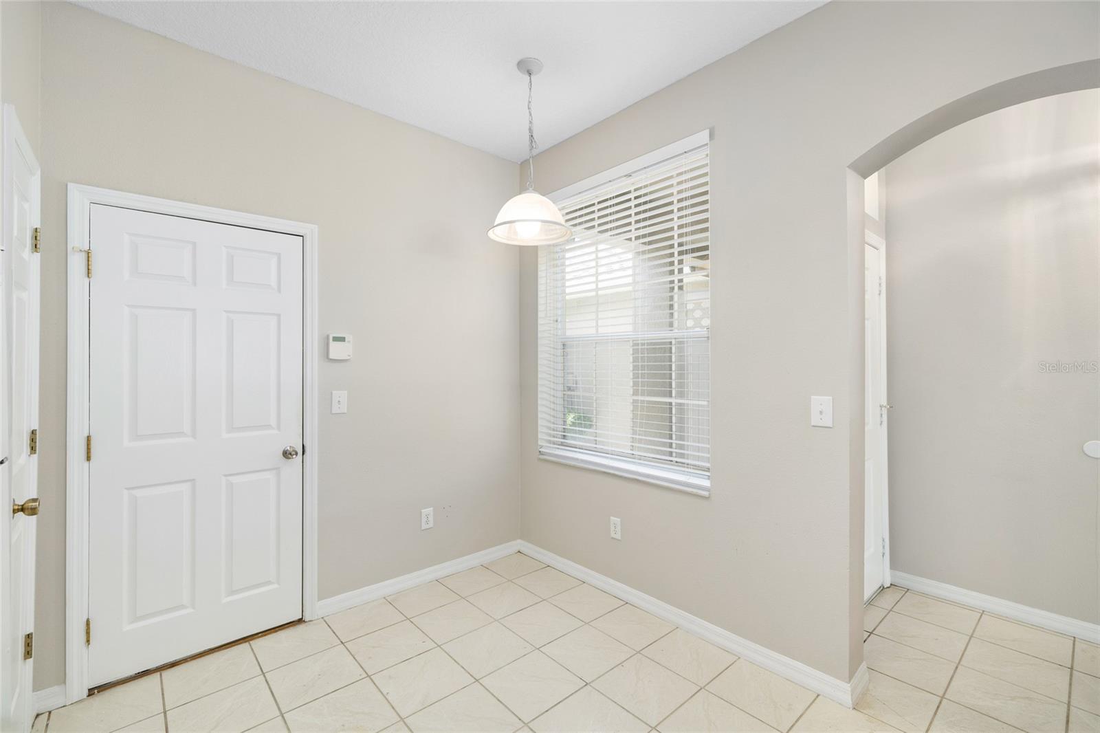 Image 6 of 35 For 11149 Windsor Place Circle