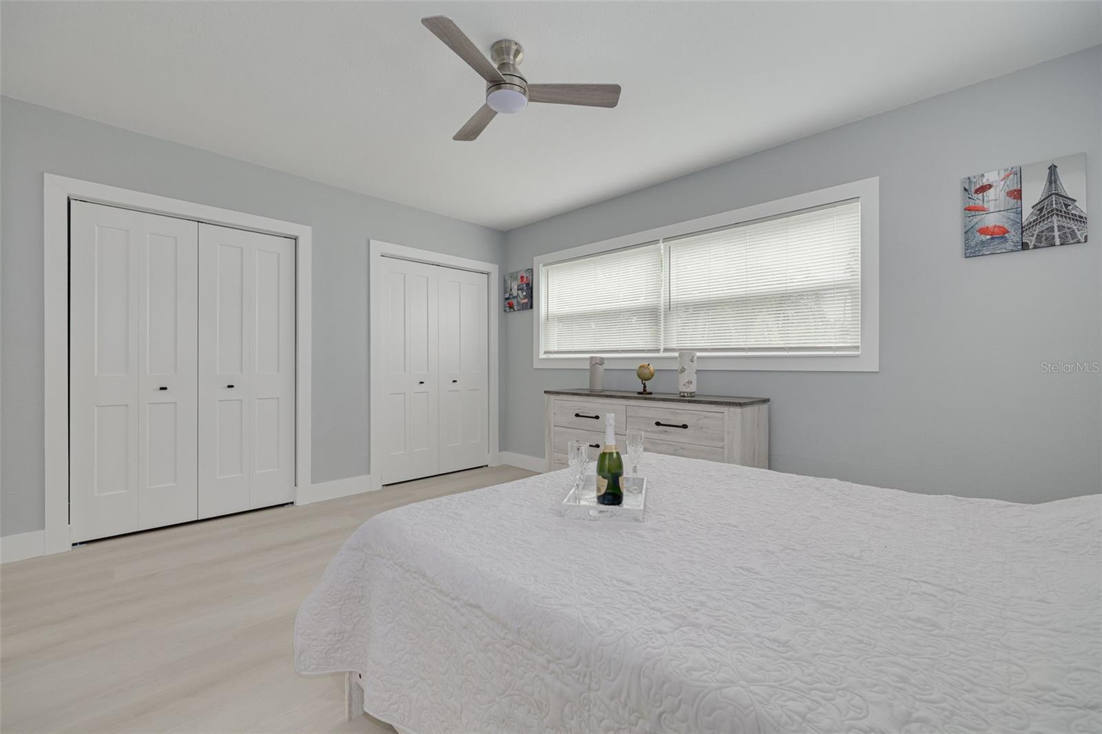 Image 16 of 33 For 912 Pineview Avenue