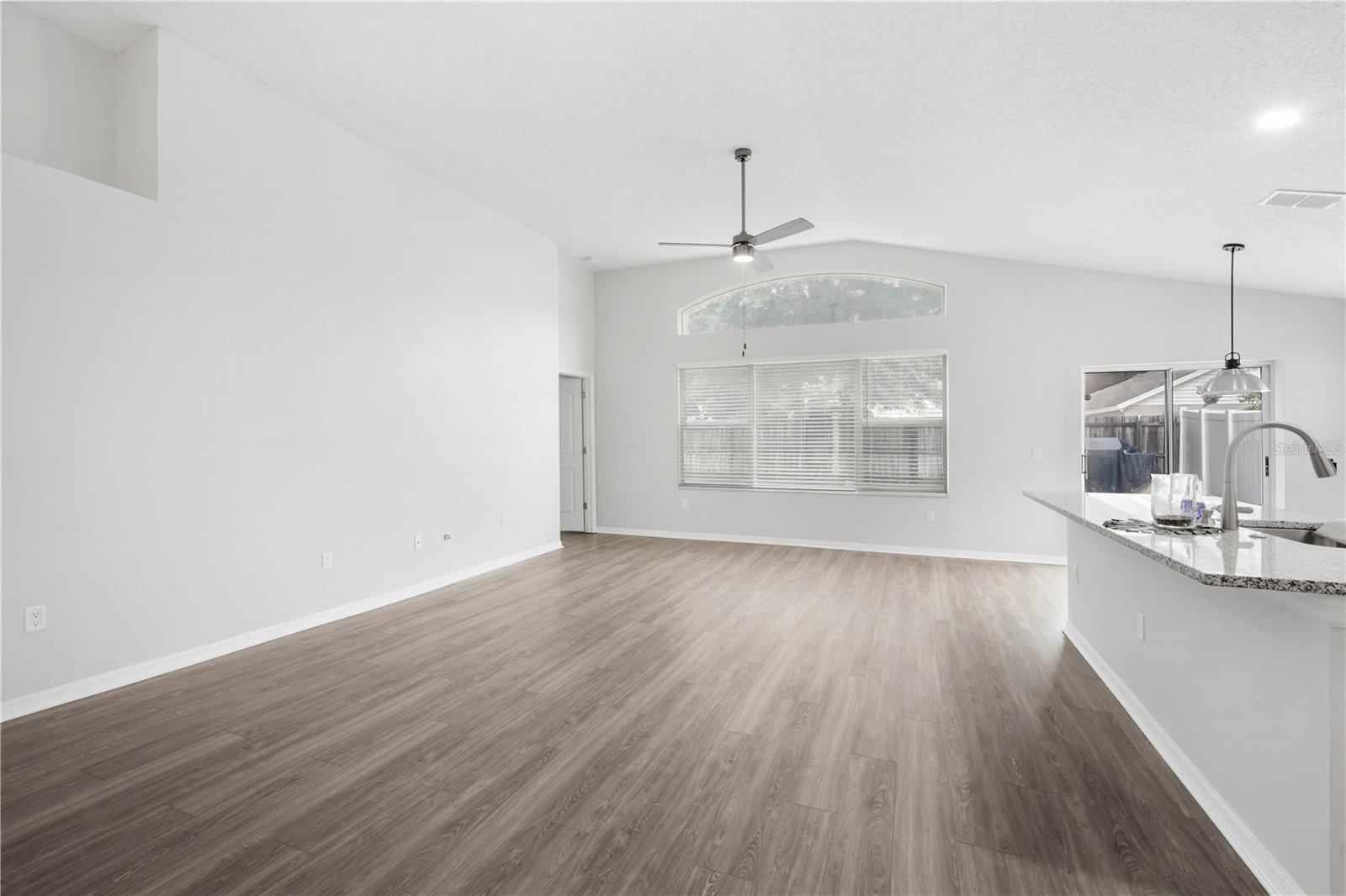 Image 11 of 25 For 13531 White Elk Loop