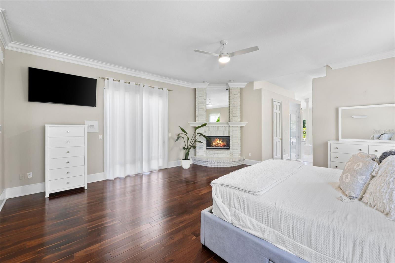 Image 24 of 80 For 3025 Oakmont Drive