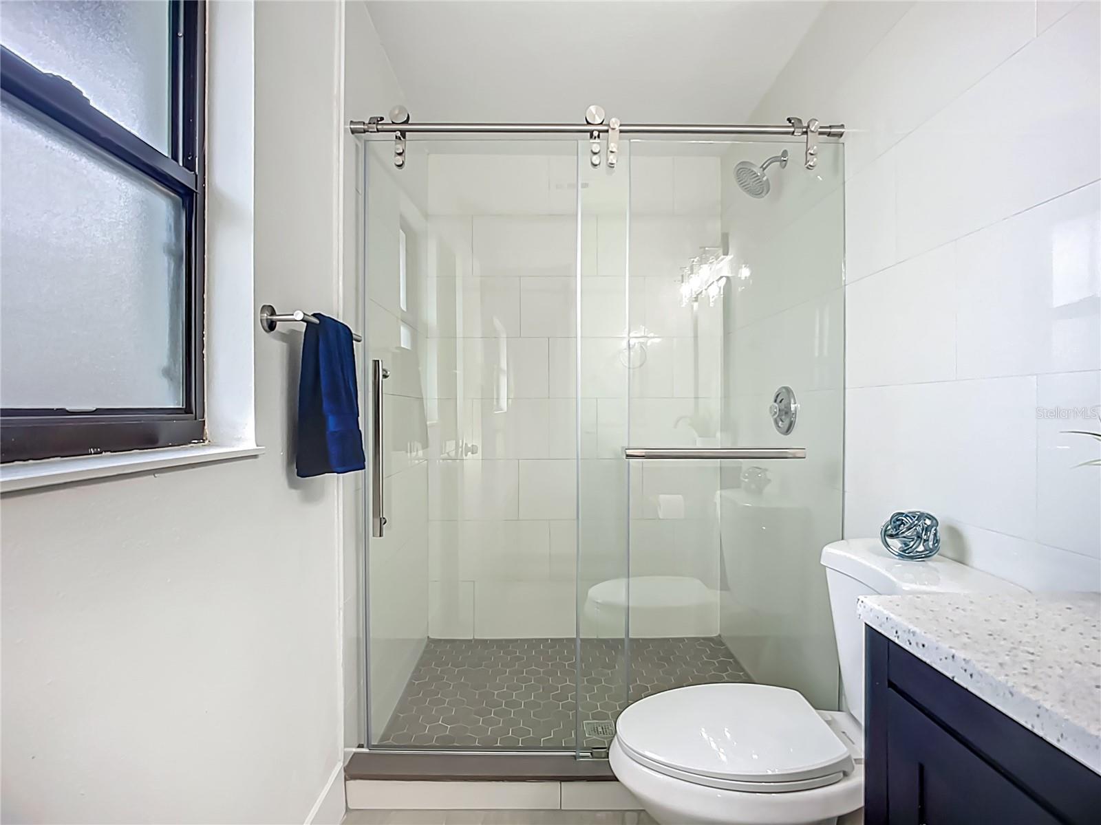 Image 28 of 59 For 1104 23rd Avenue W