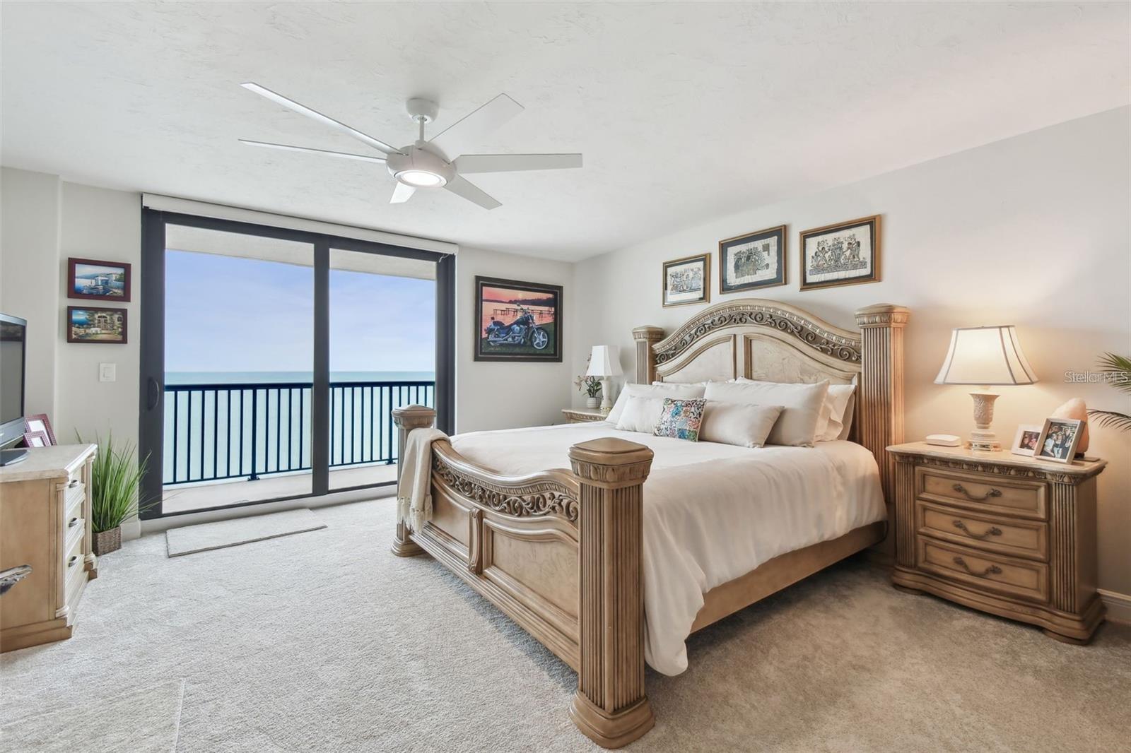 Listing photo id 21 for 1660 Gulf Boulevard Ph1