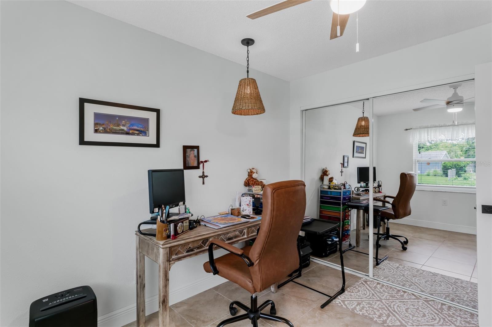 Listing photo id 23 for 6411 Elmhurst Court