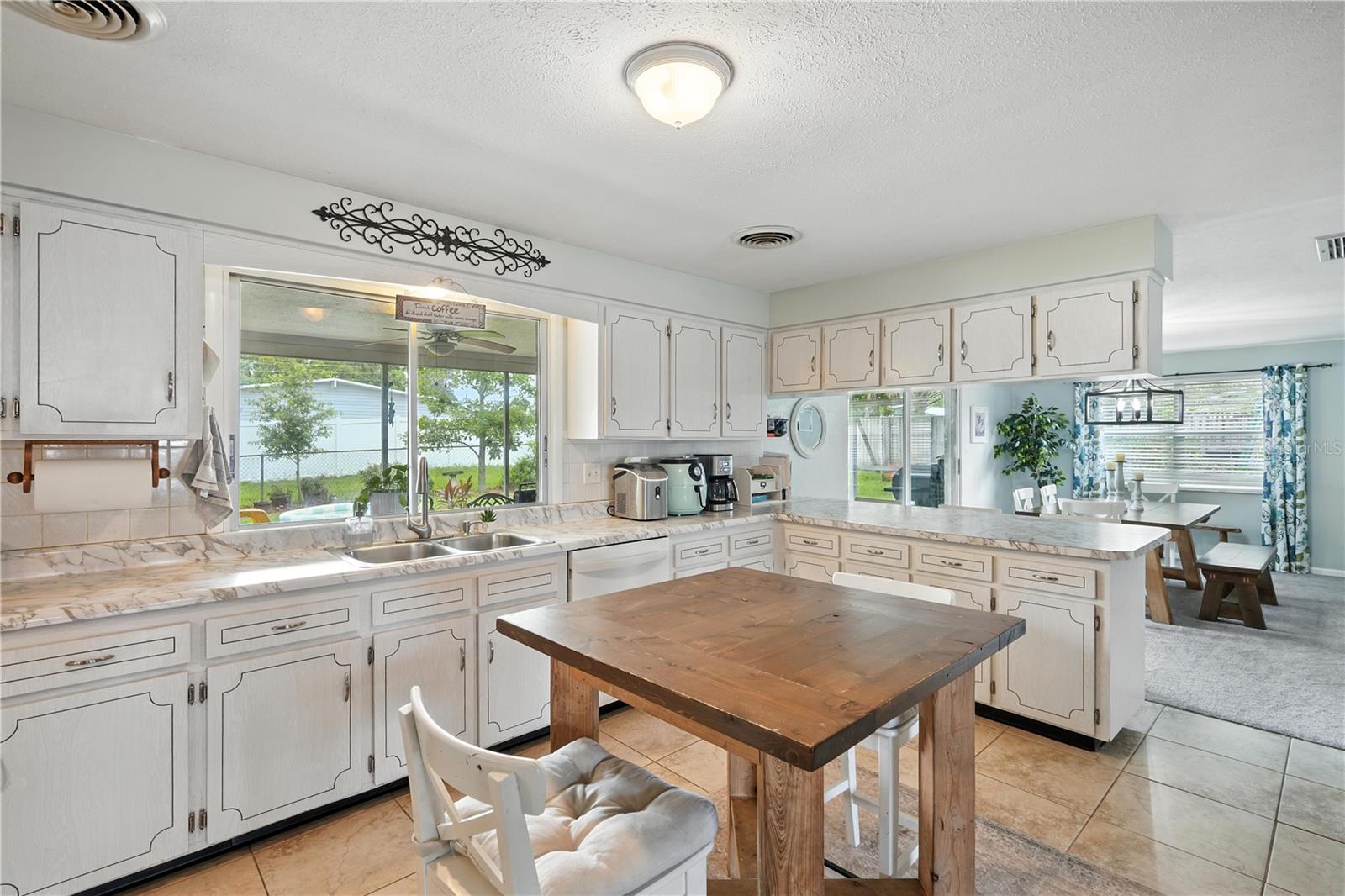 Image 18 of 47 For 5628 Cypress Street