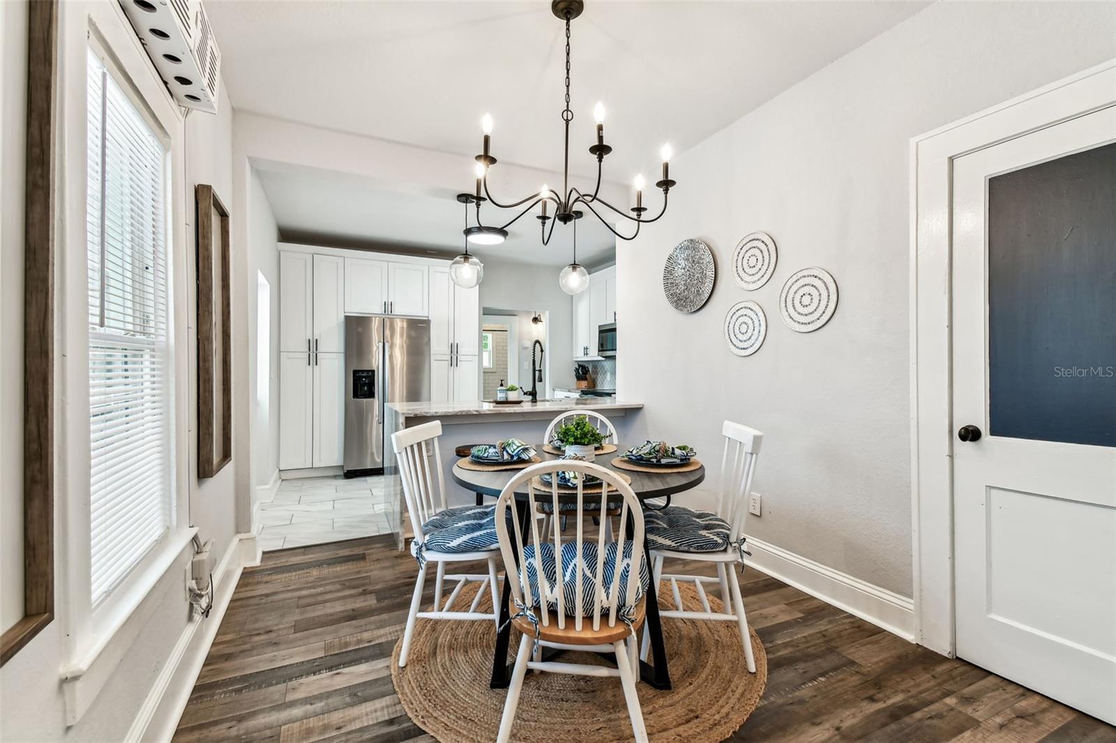 Listing photo id 16 for 111 Ida Street