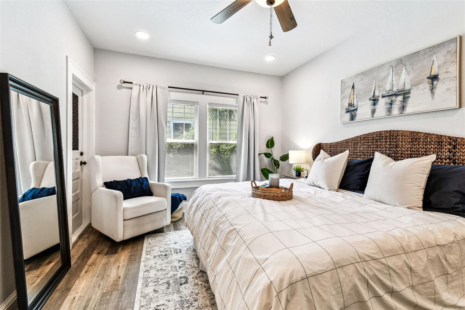 Listing photo id 26 for 111 Ida Street