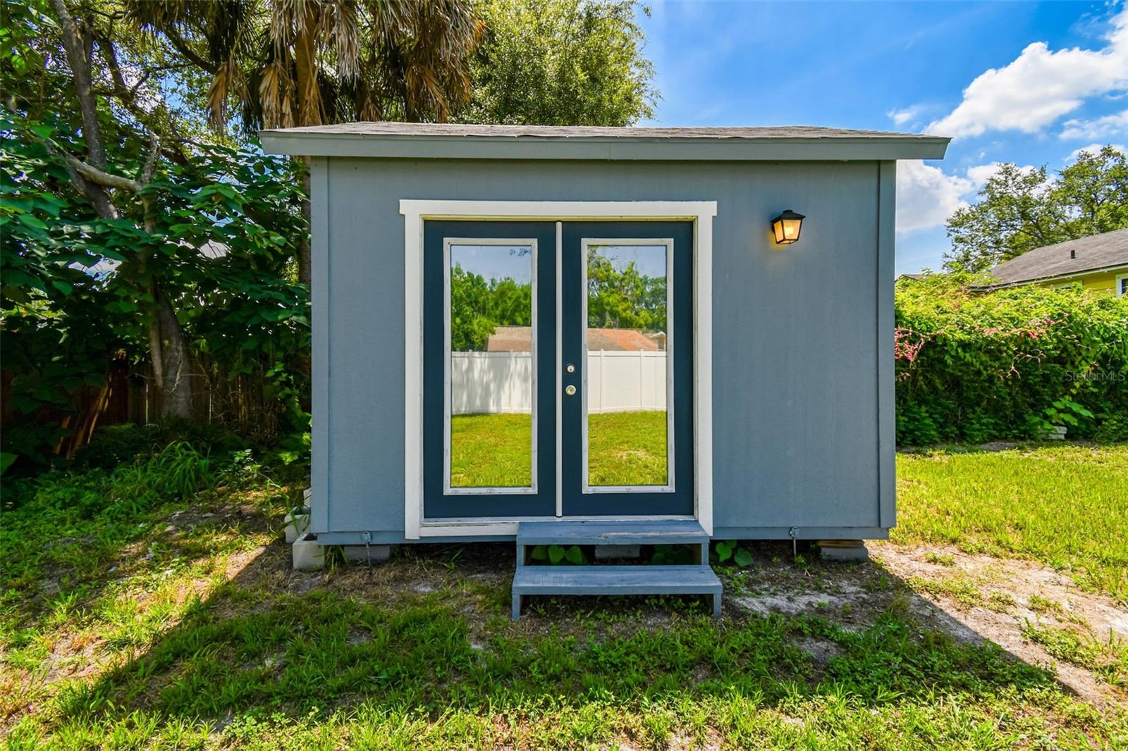 Listing photo id 45 for 111 Ida Street