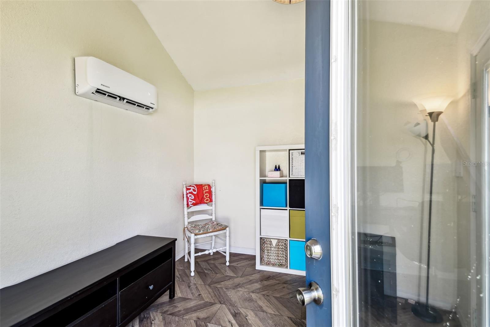 Listing photo id 51 for 111 Ida Street