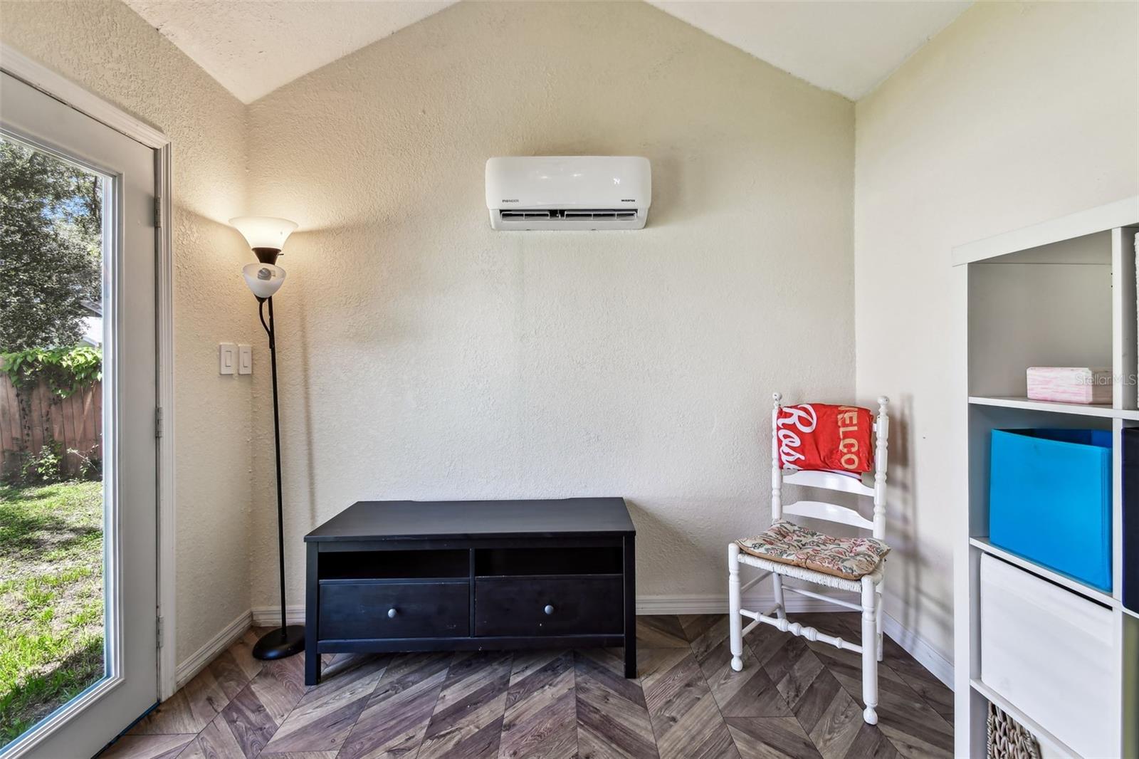 Listing photo id 56 for 111 Ida Street