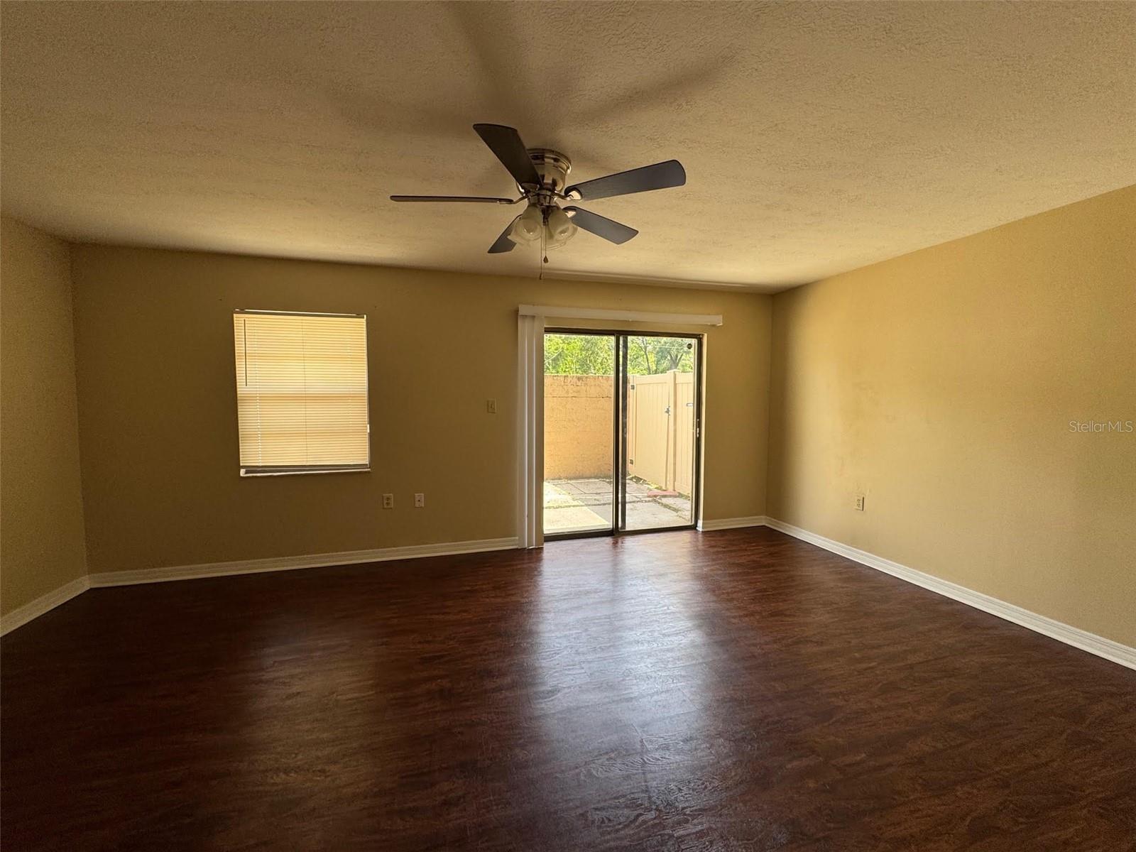 Listing photo id 3 for 13703 Sheila Lynn Court