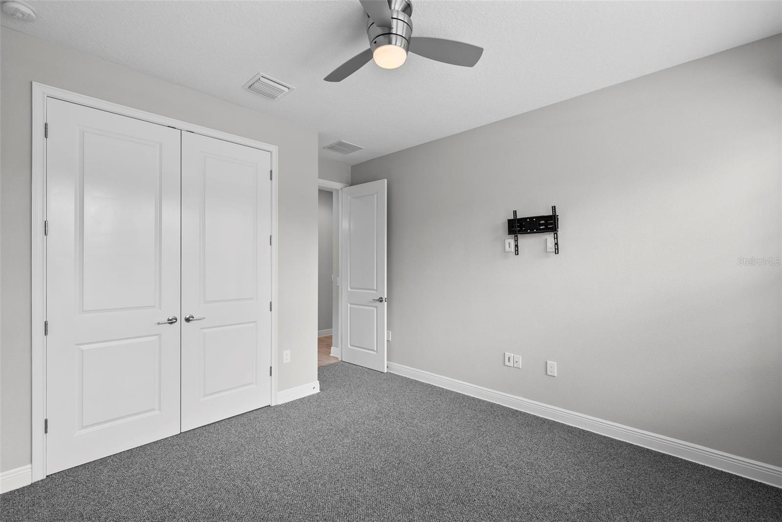 Image 16 of 45 For 1432 49th Avenue N