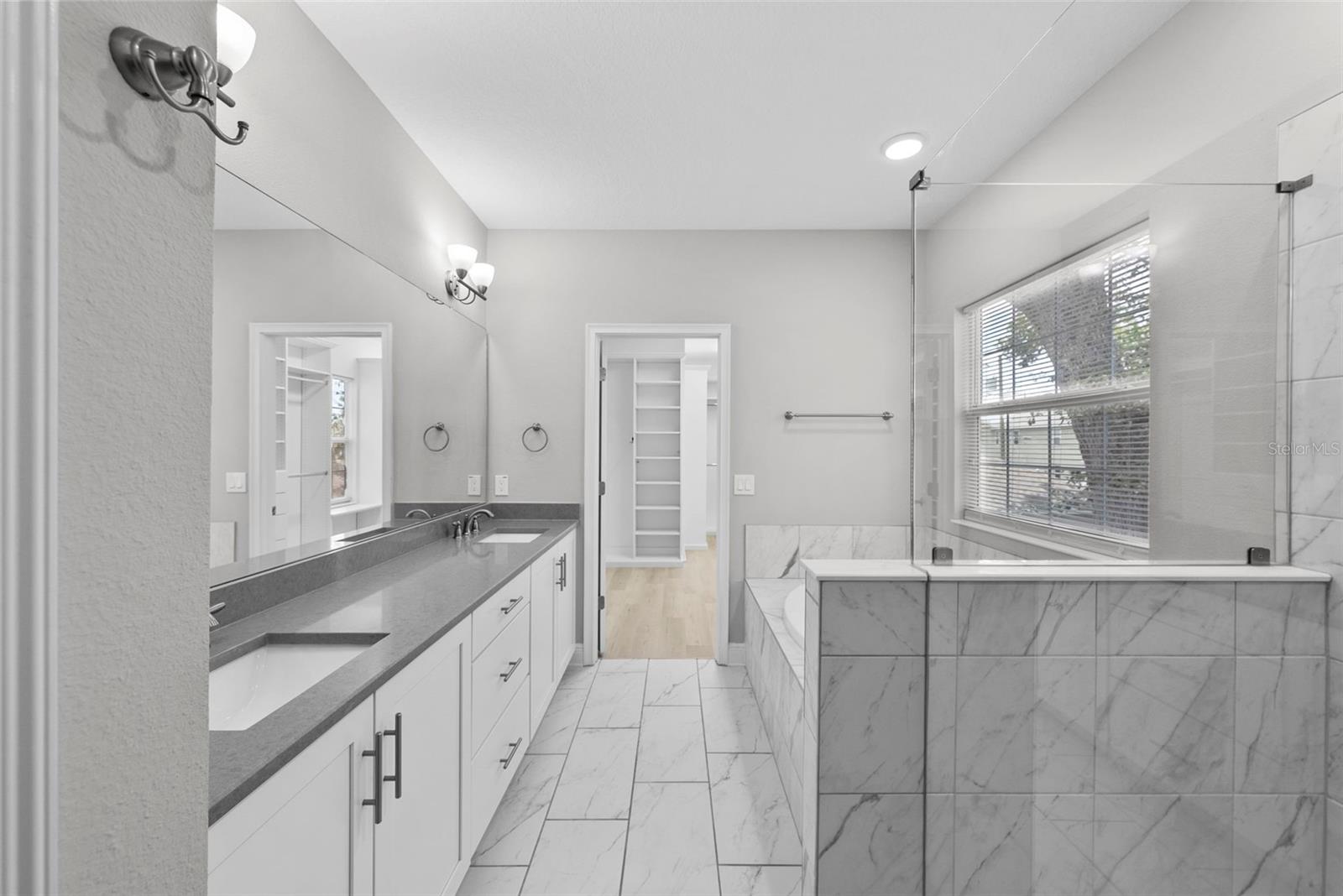 Image 21 of 45 For 1432 49th Avenue N