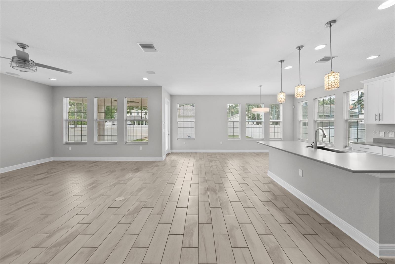 Image 3 of 45 For 1432 49th Avenue N
