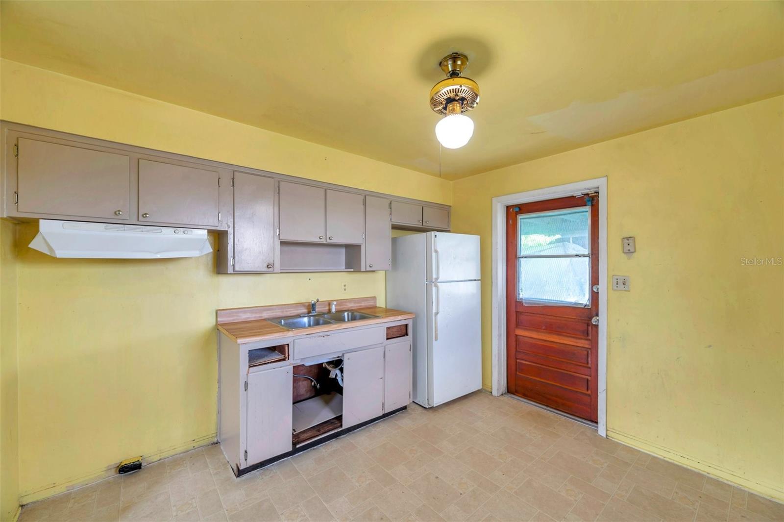 Image 12 of 32 For 928 13th Street