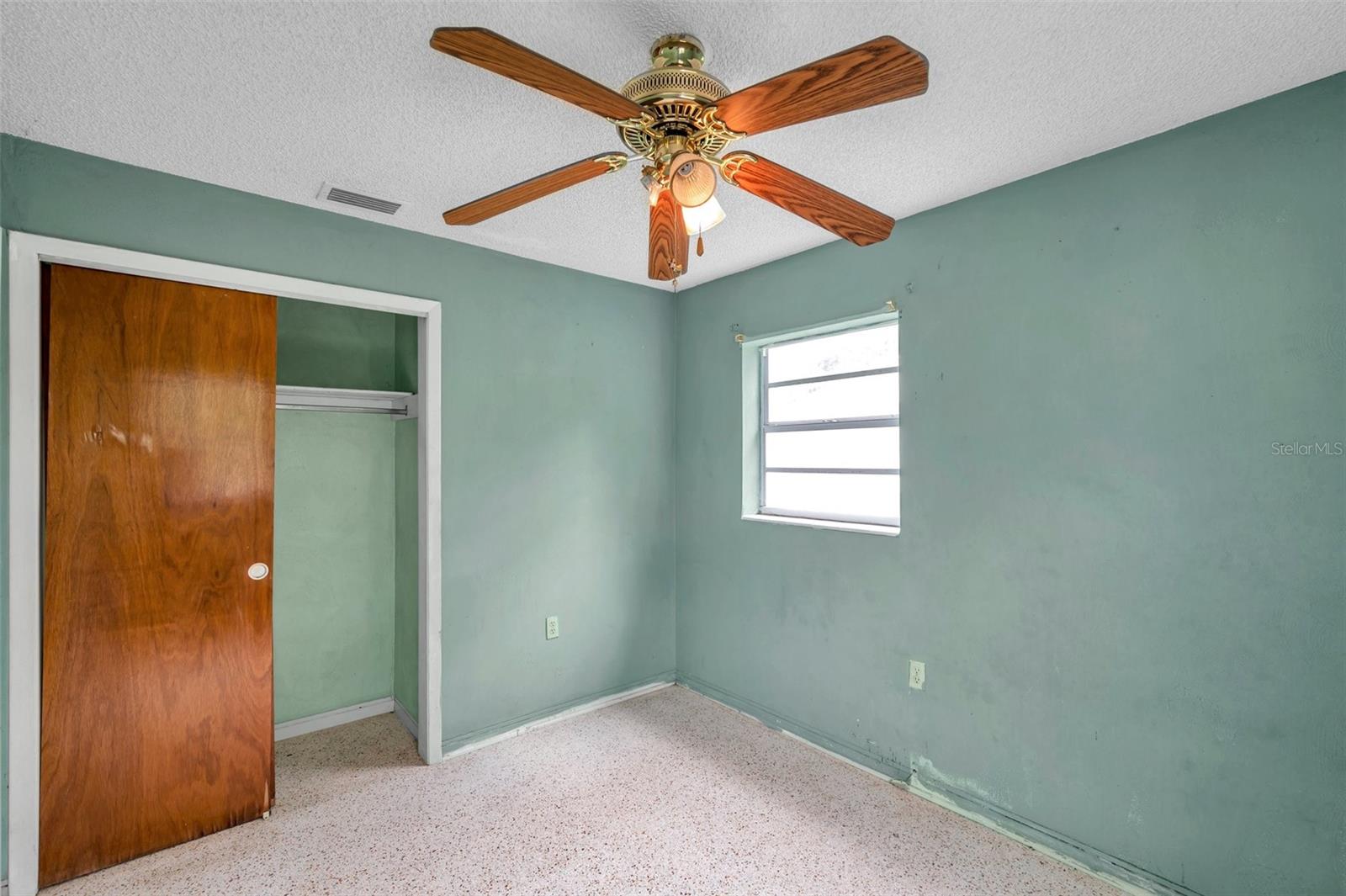 Image 14 of 32 For 928 13th Street