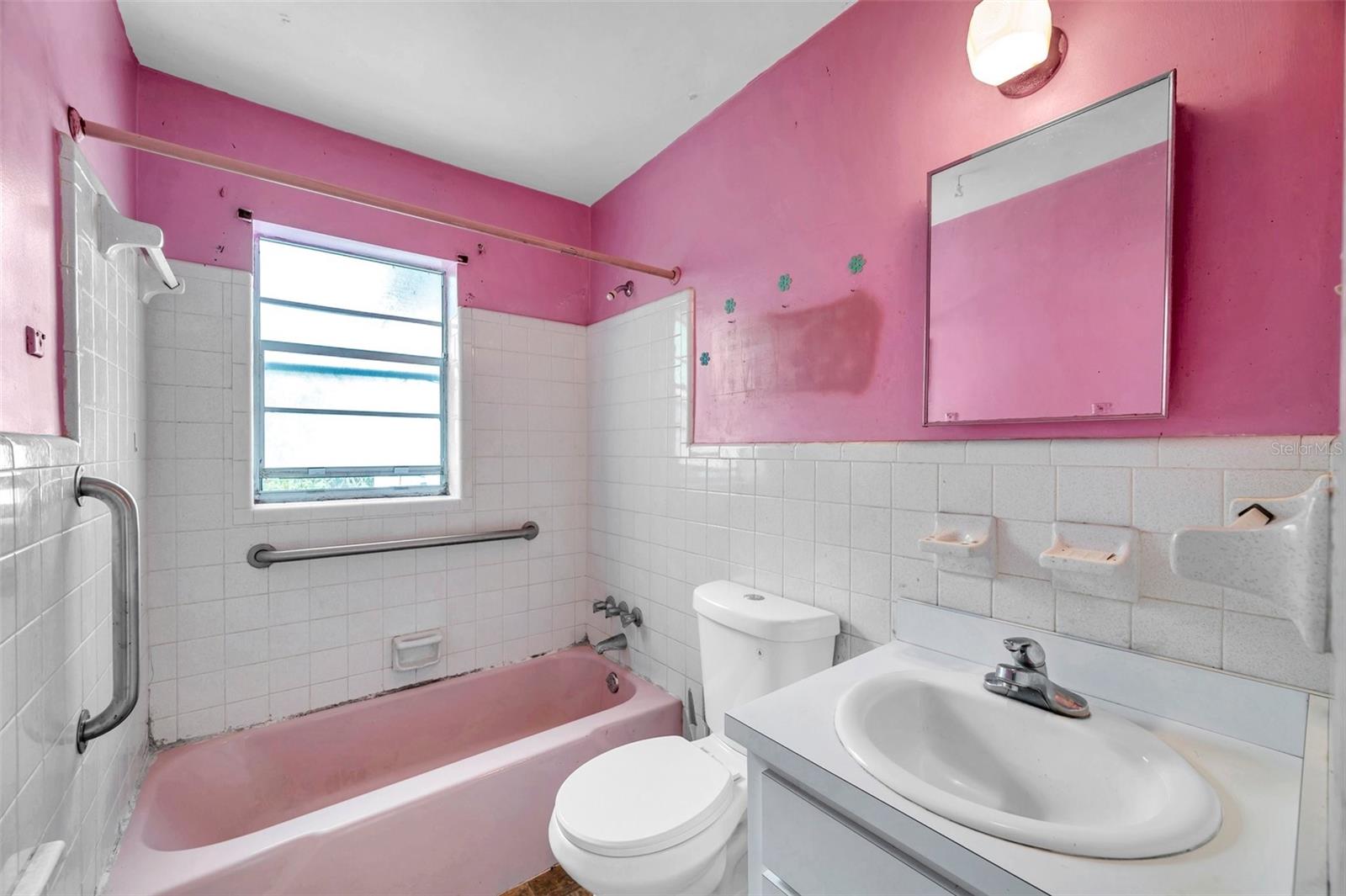 Image 16 of 32 For 928 13th Street