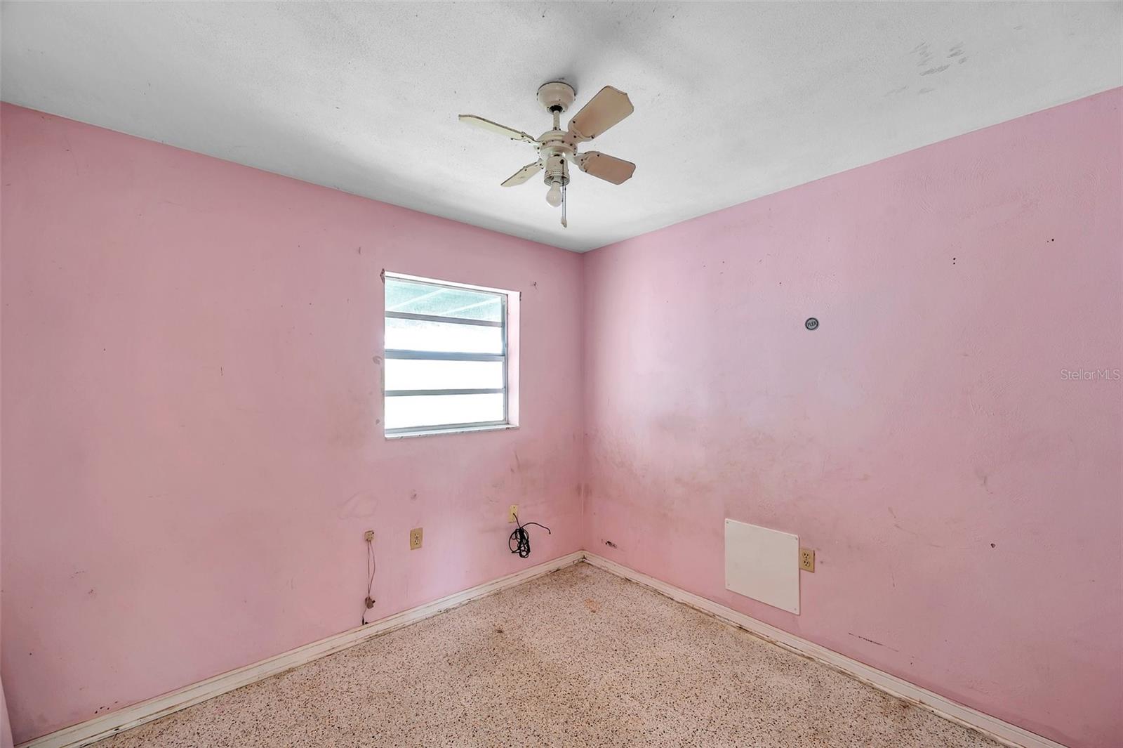 Image 21 of 32 For 928 13th Street
