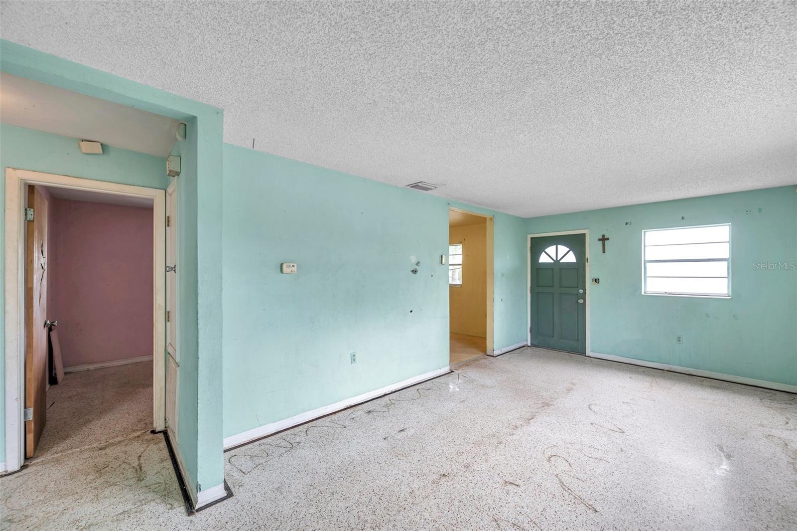 Image 6 of 32 For 928 13th Street