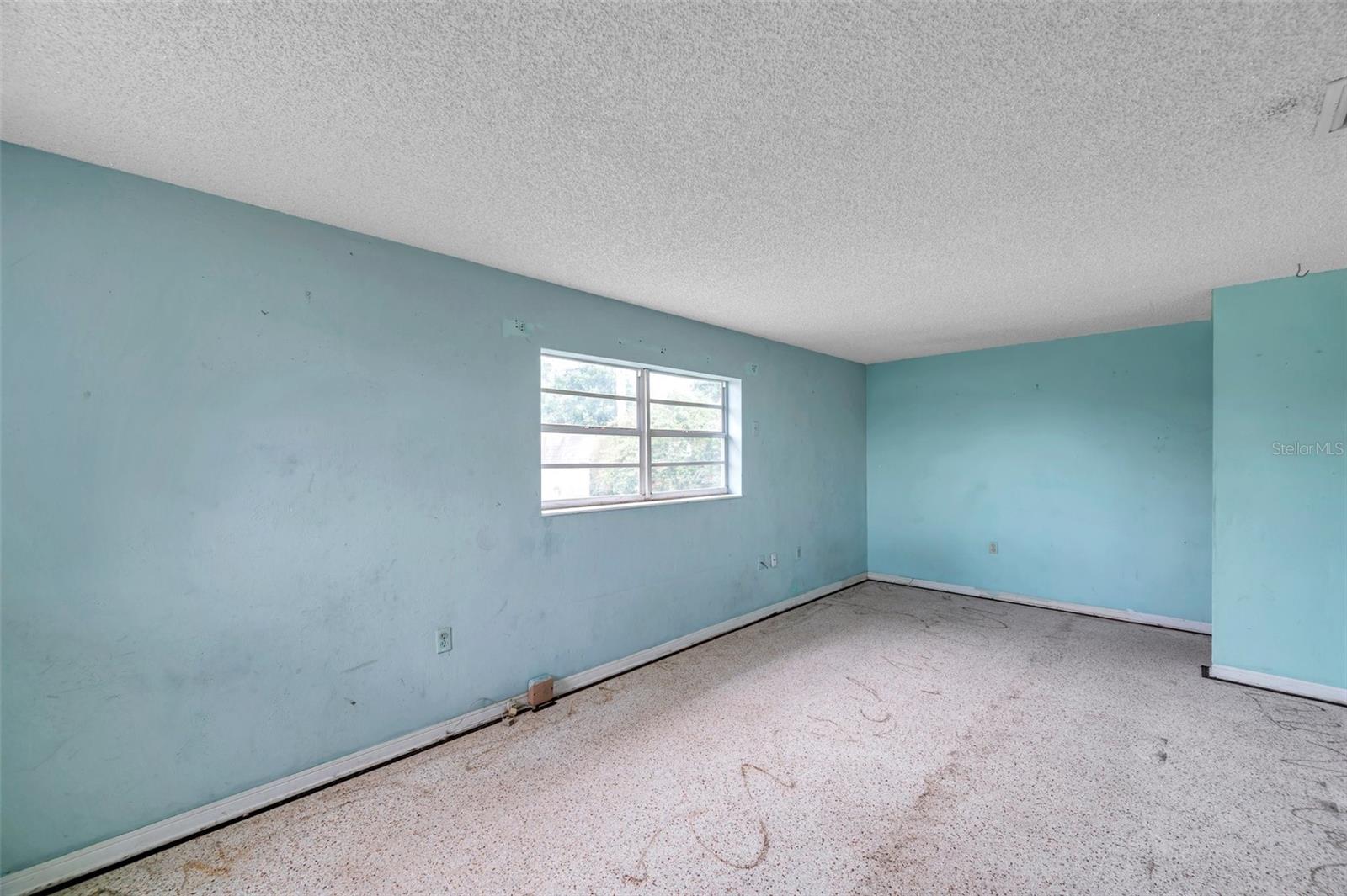 Image 7 of 32 For 928 13th Street