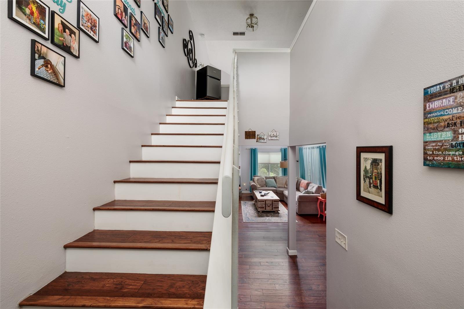Image 13 of 40 For 731 Caya Costa Court Ne