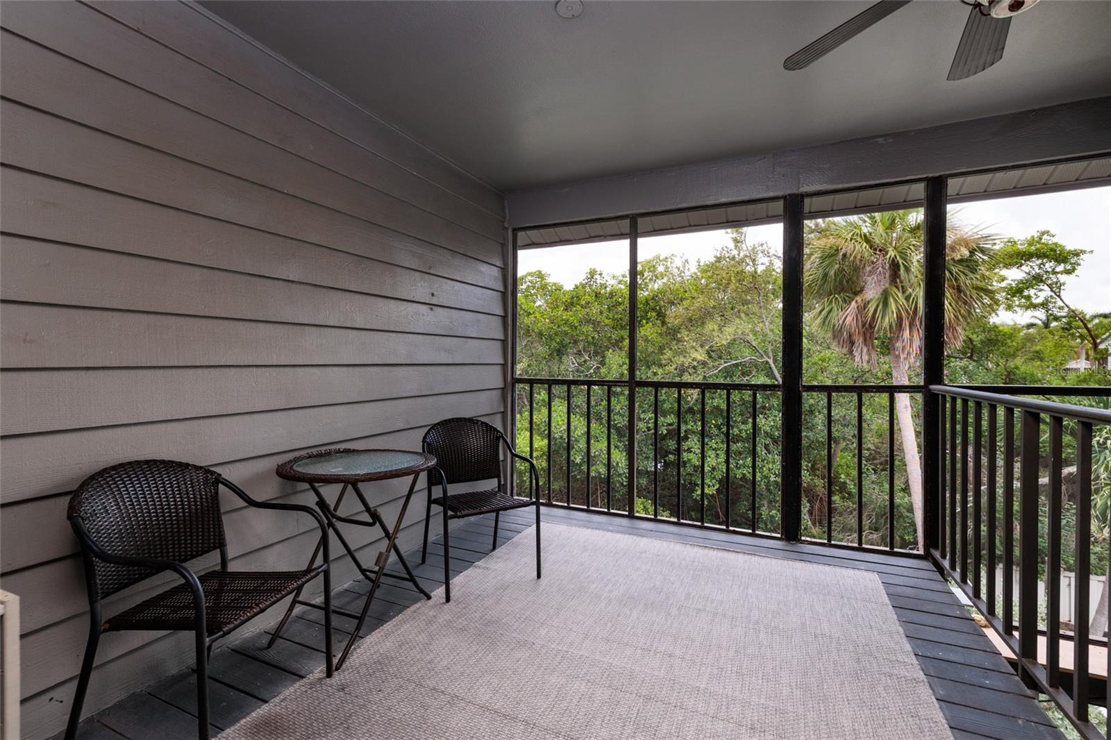 Image 17 of 40 For 731 Caya Costa Court Ne