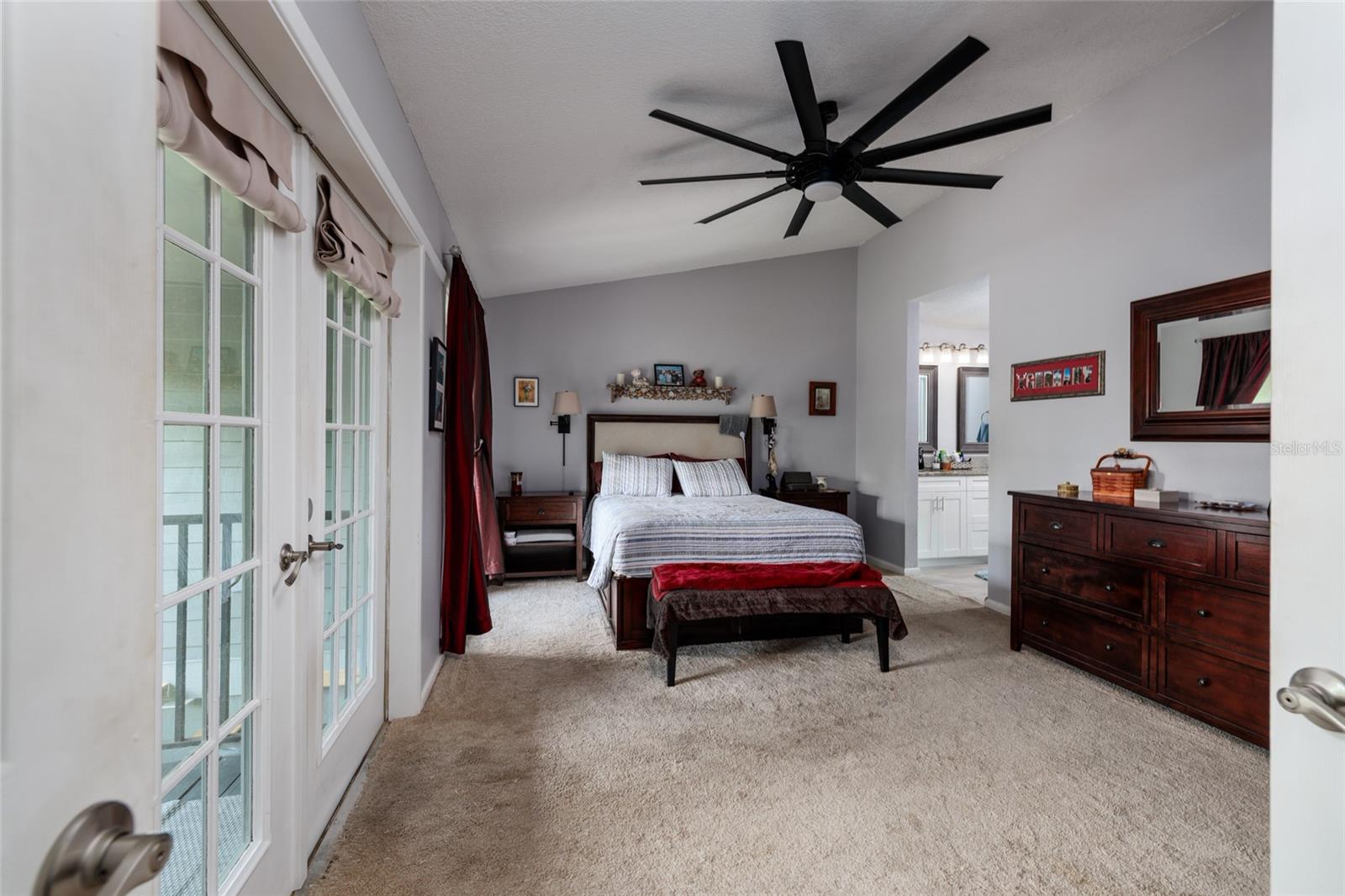 Image 18 of 40 For 731 Caya Costa Court Ne