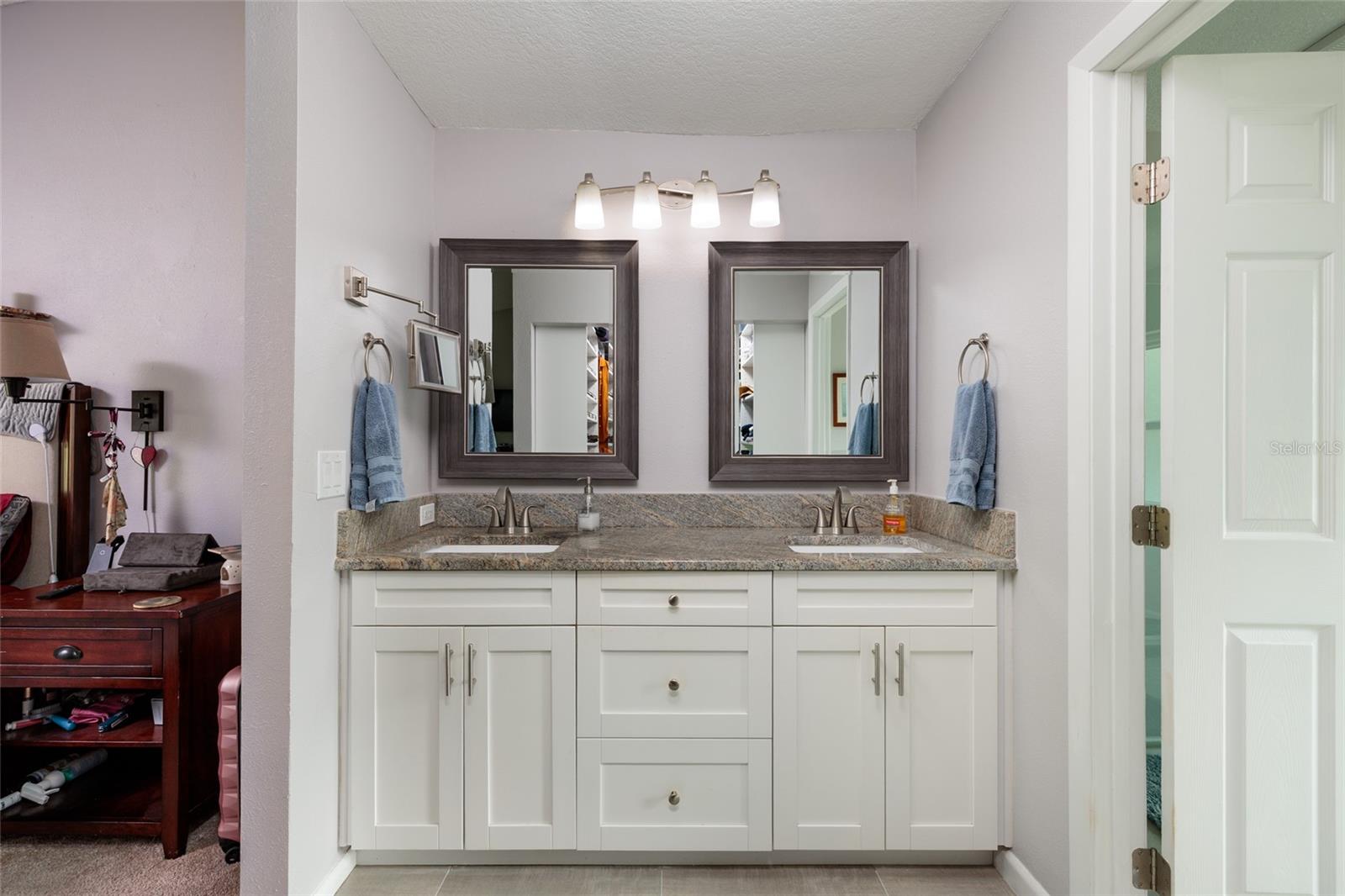 Image 19 of 40 For 731 Caya Costa Court Ne