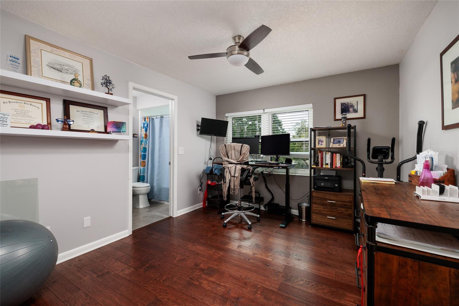 Image 23 of 40 For 731 Caya Costa Court Ne