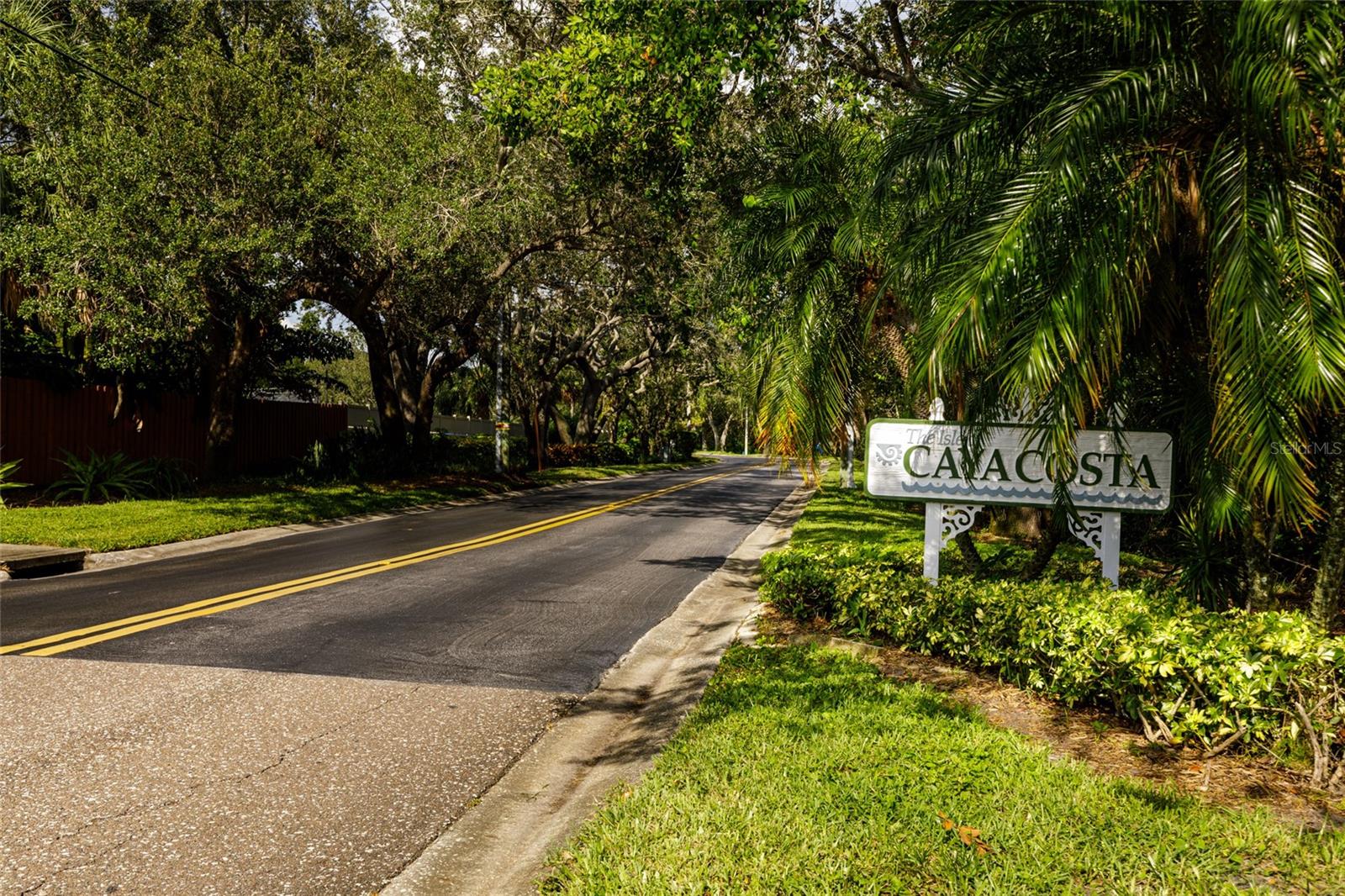 Image 31 of 40 For 731 Caya Costa Court Ne