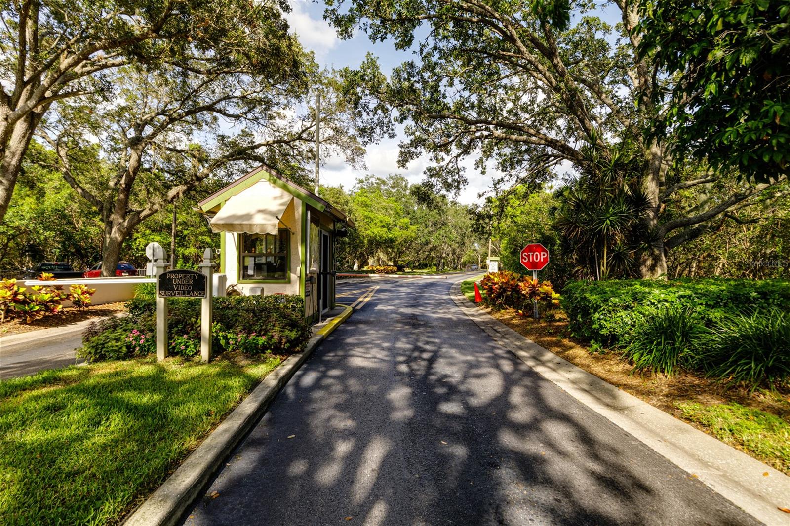 Image 32 of 40 For 731 Caya Costa Court Ne
