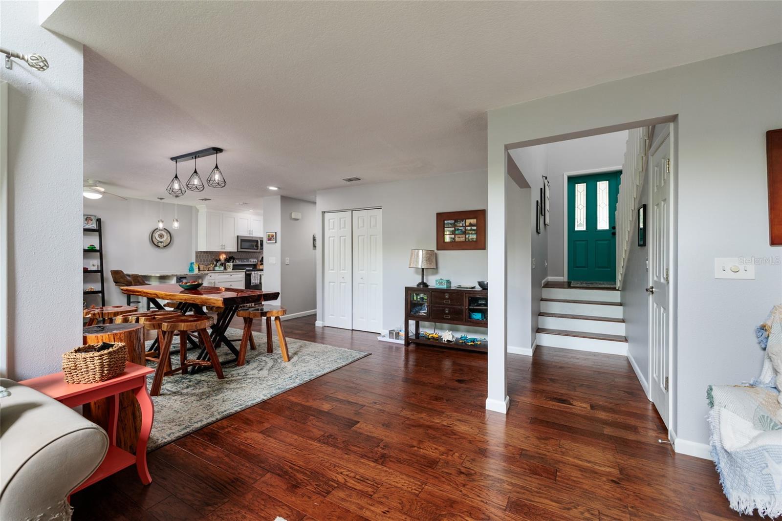 Image 4 of 40 For 731 Caya Costa Court Ne