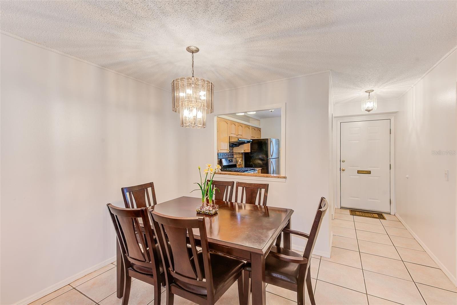 Listing photo id 9 for 2970 Feather Drive