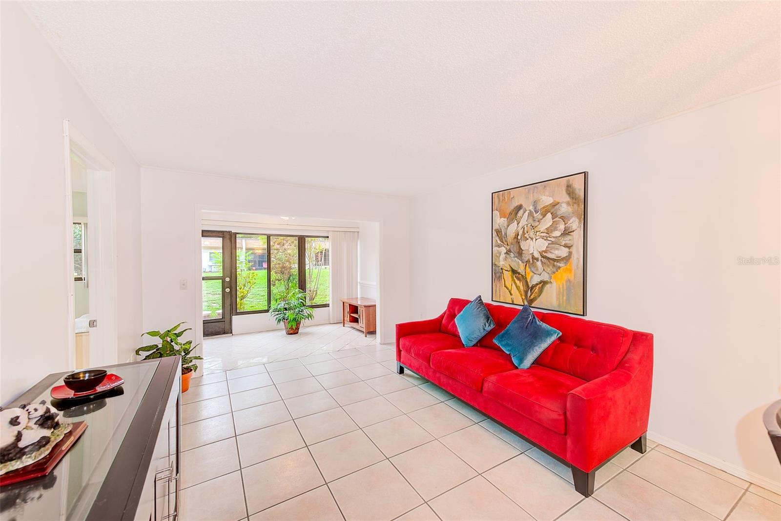 Listing photo id 11 for 2970 Feather Drive