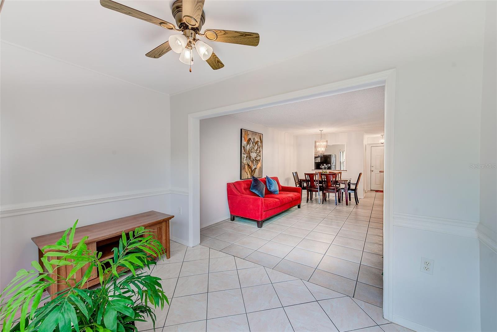 Listing photo id 15 for 2970 Feather Drive