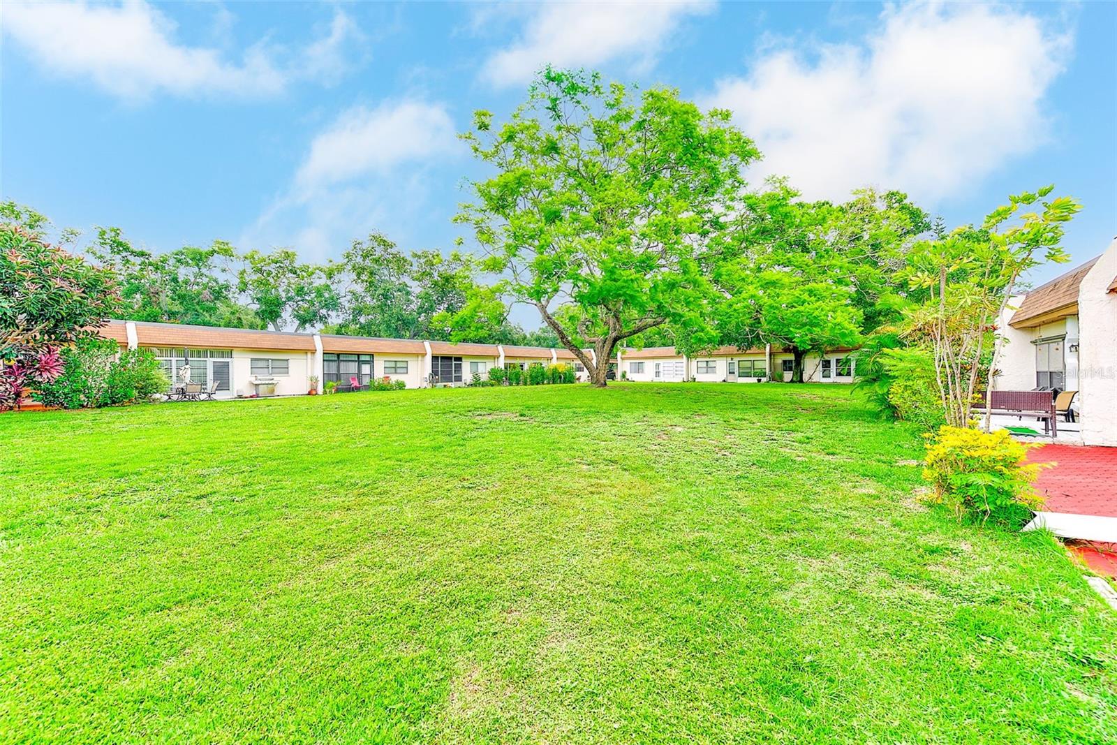 Listing photo id 27 for 2970 Feather Drive