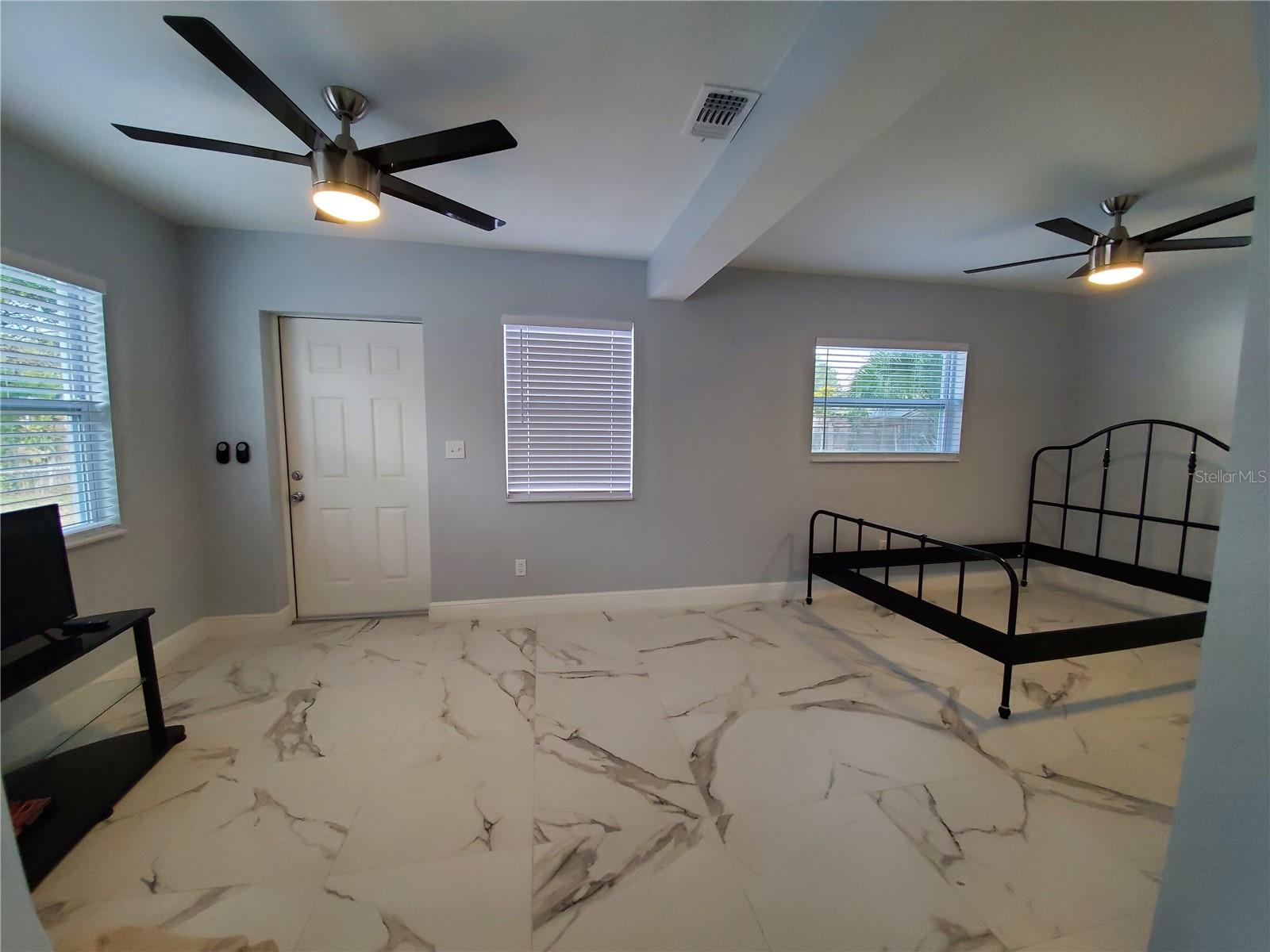 Image 13 of 75 For 4119 Nassau Street