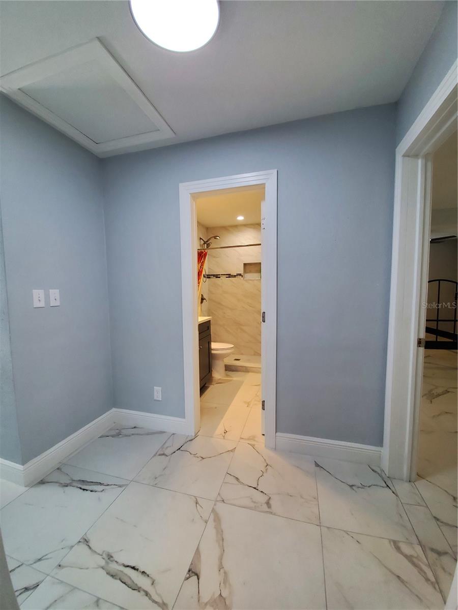 Image 2 of 75 For 4119 Nassau Street