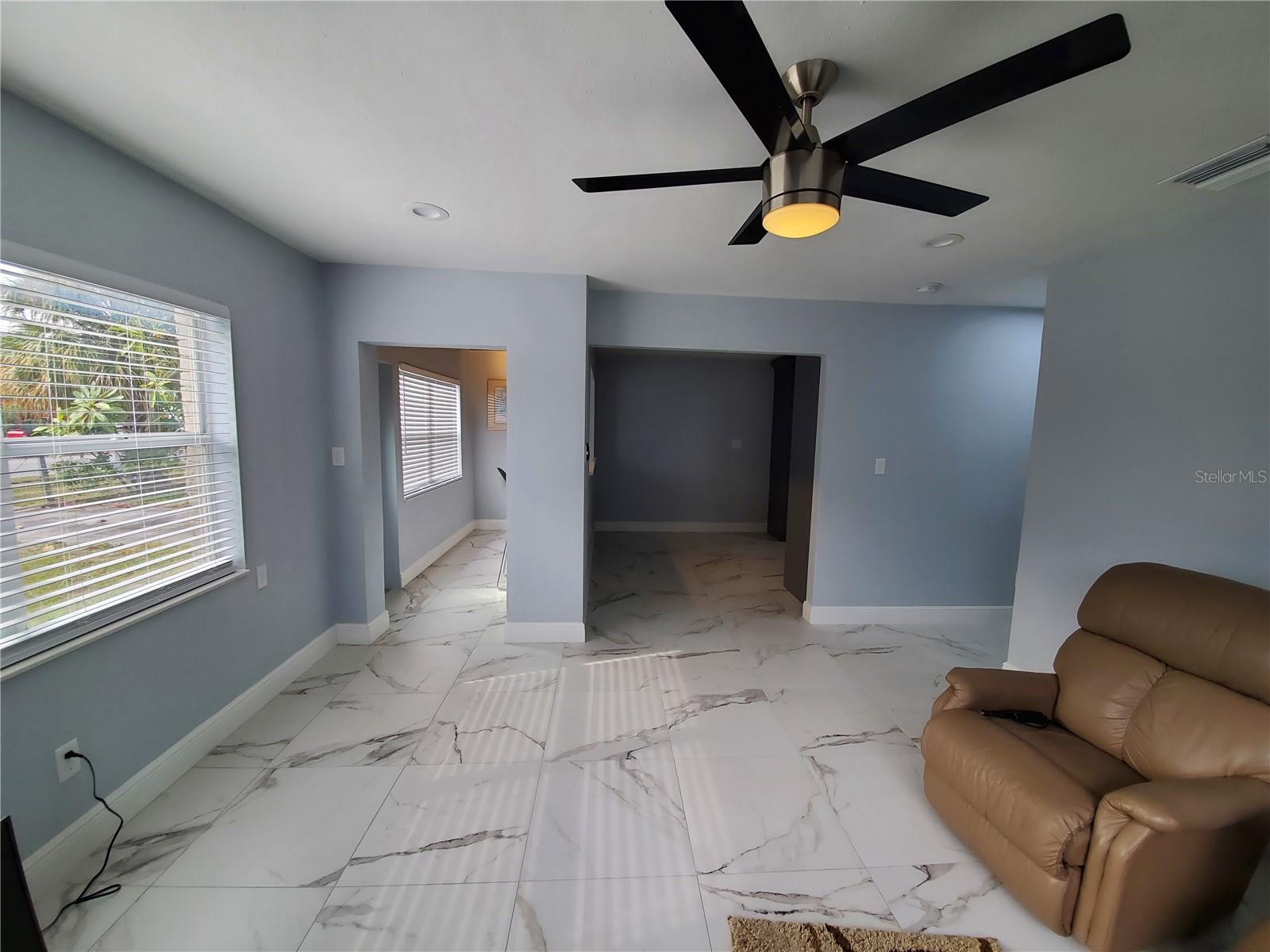 Image 42 of 75 For 4119 Nassau Street