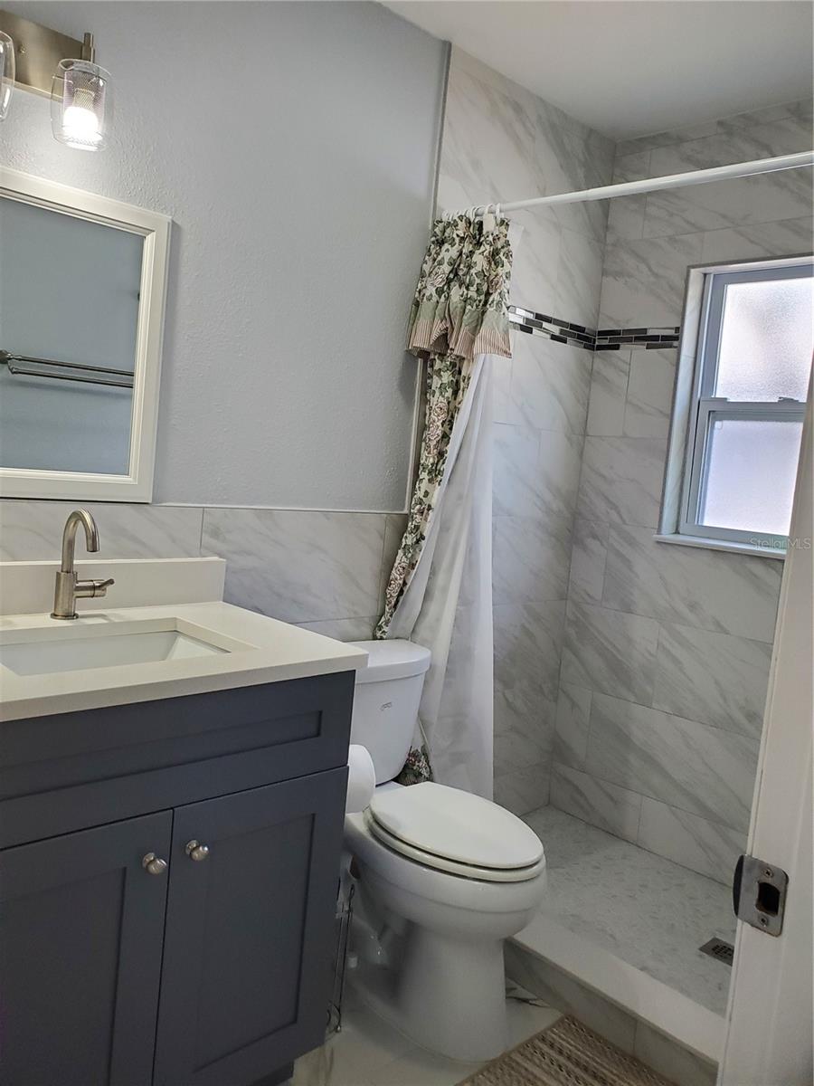 Image 9 of 75 For 4119 Nassau Street