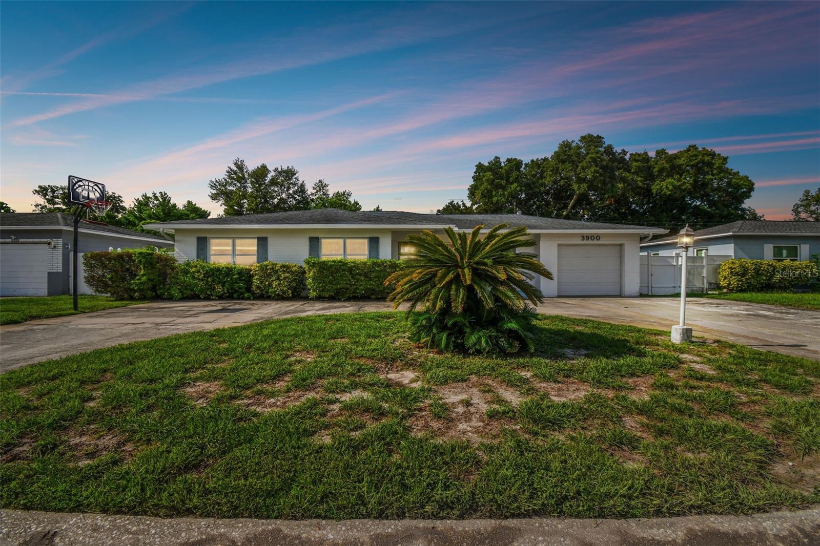 Image 14 of 89 For 3900 23rd Avenue N
