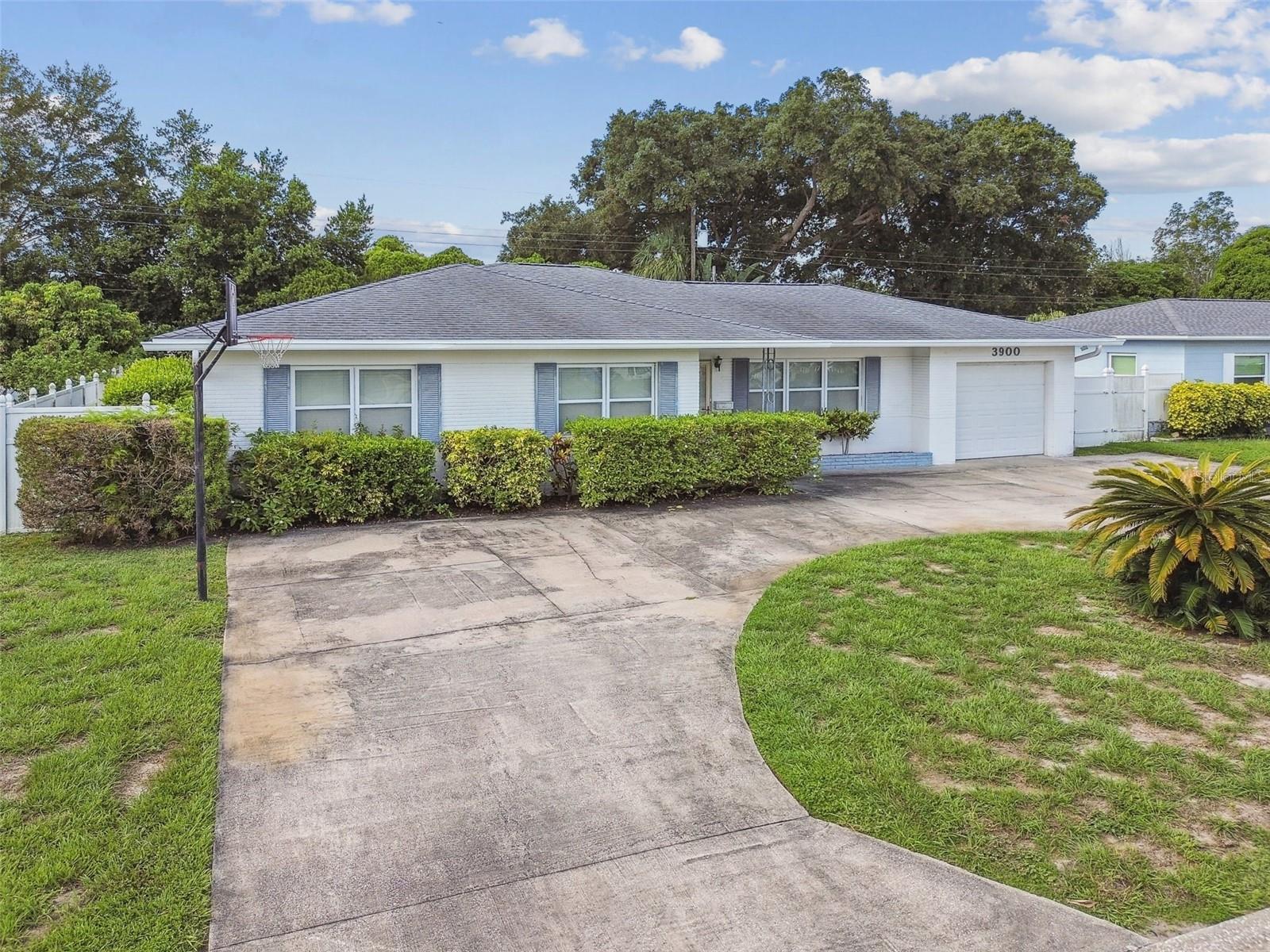 Image 3 of 89 For 3900 23rd Avenue N