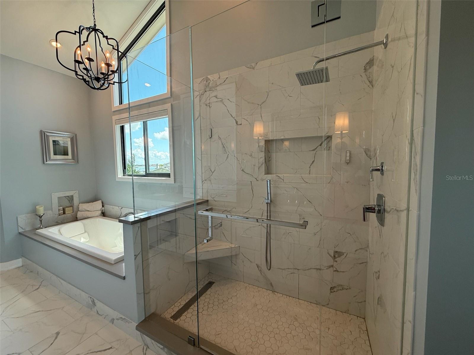 Listing photo id 19 for 850 59th Avenue
