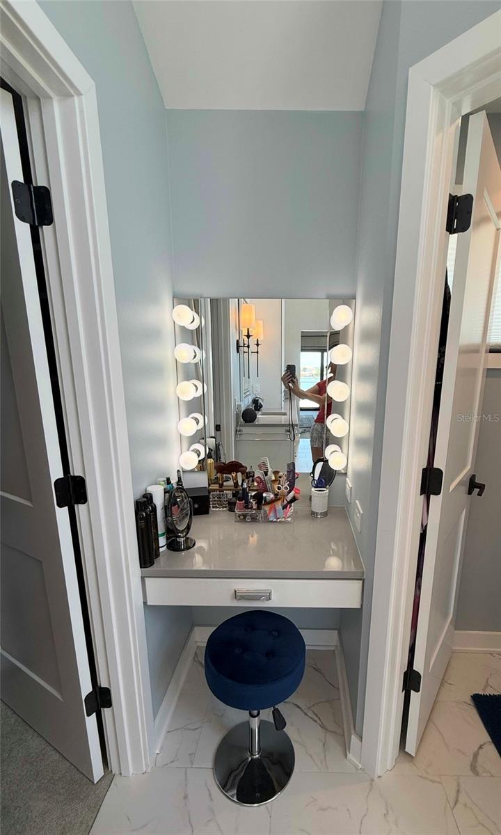 Listing photo id 21 for 850 59th Avenue