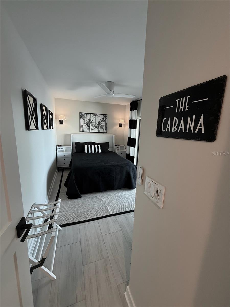 Listing photo id 4 for 850 59th Avenue