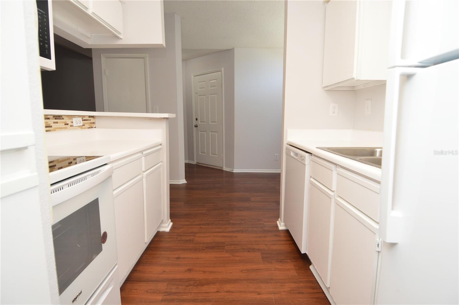 Image 10 of 90 For 8630 Mallard Reserve Drive 205