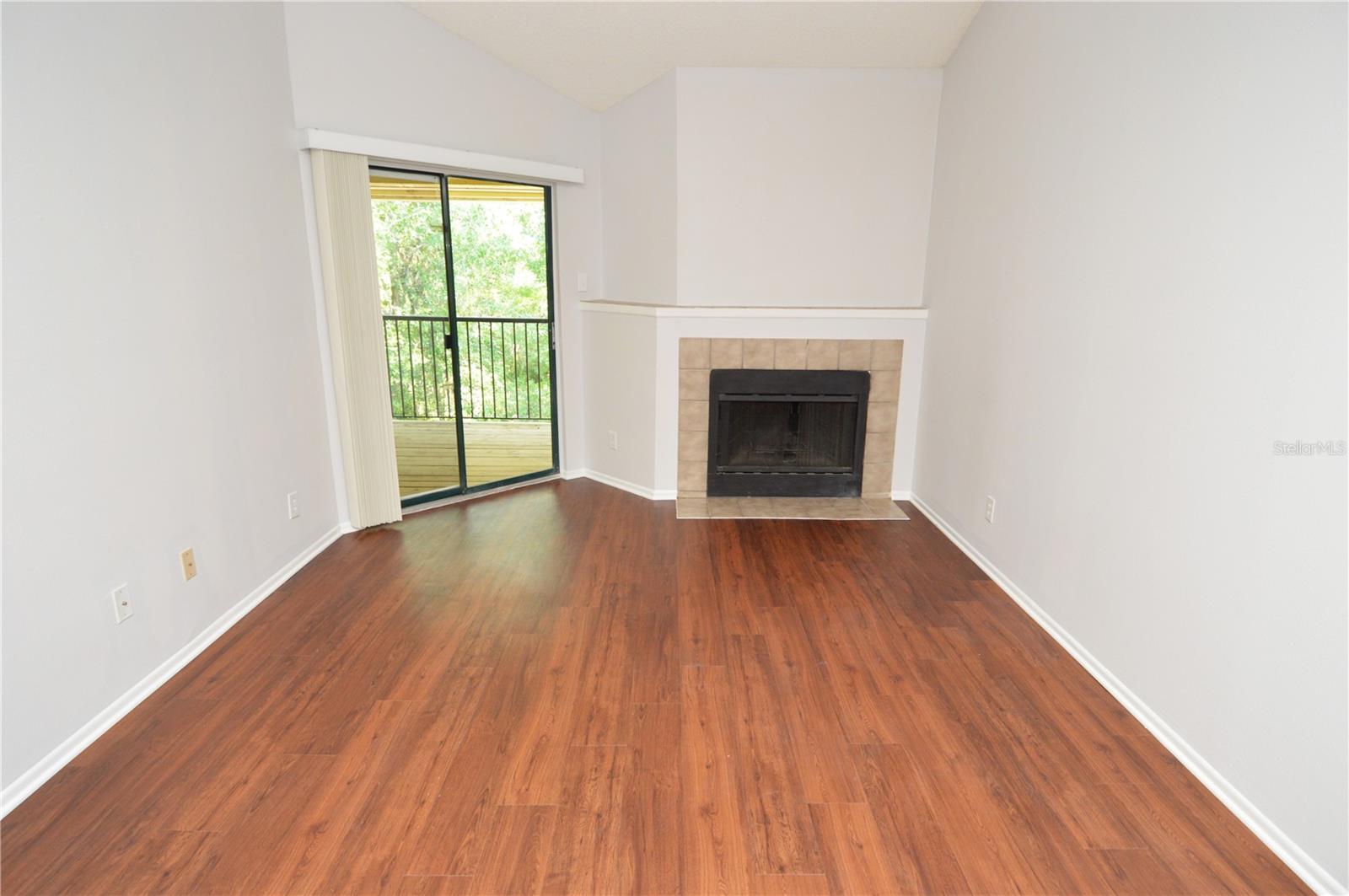 Image 18 of 90 For 8630 Mallard Reserve Drive 205