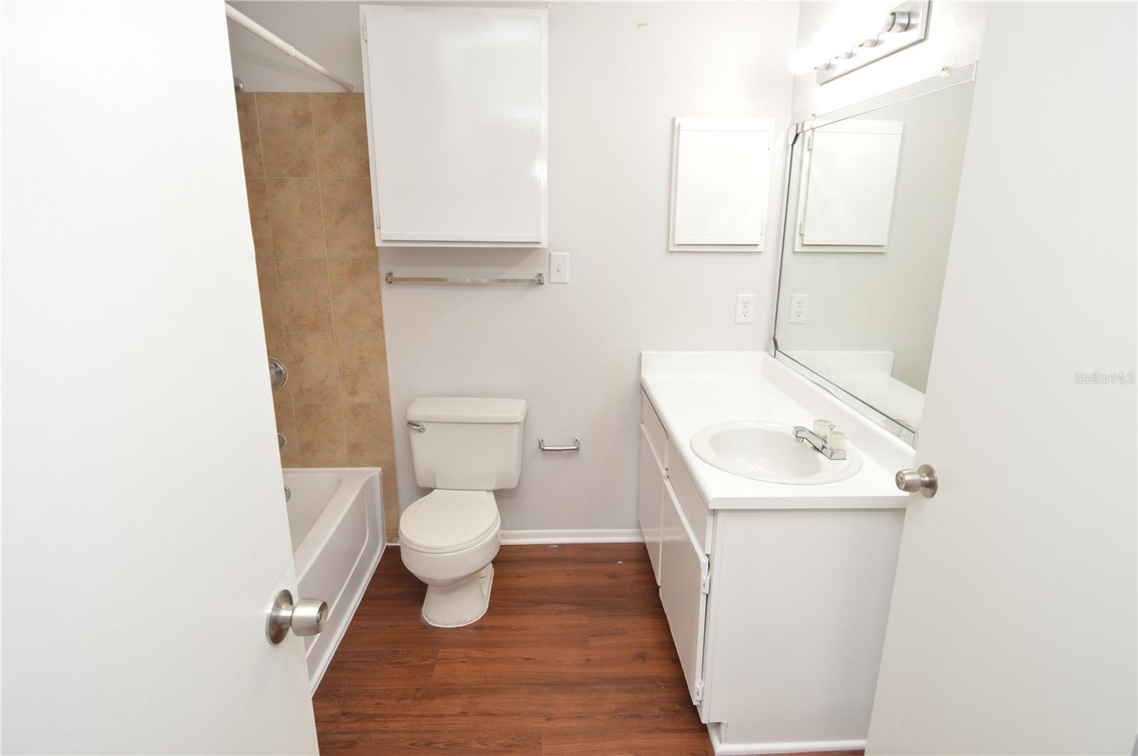 Image 23 of 90 For 8630 Mallard Reserve Drive 205