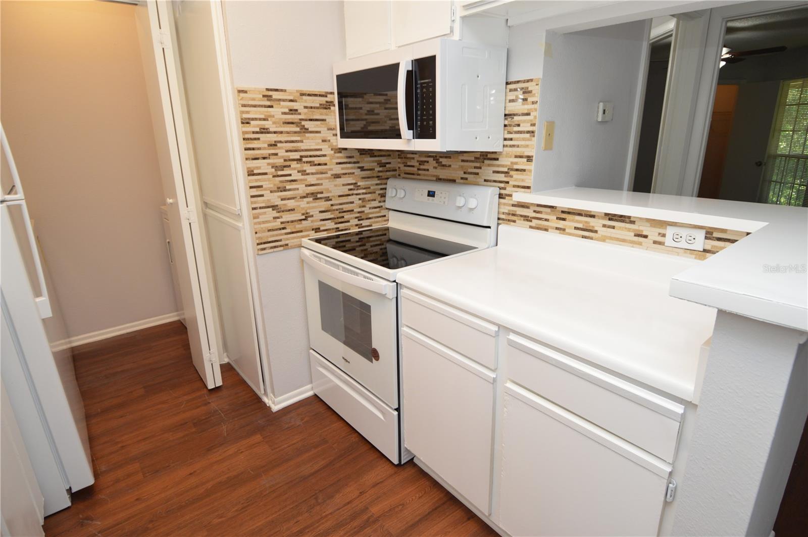 Image 8 of 90 For 8630 Mallard Reserve Drive 205